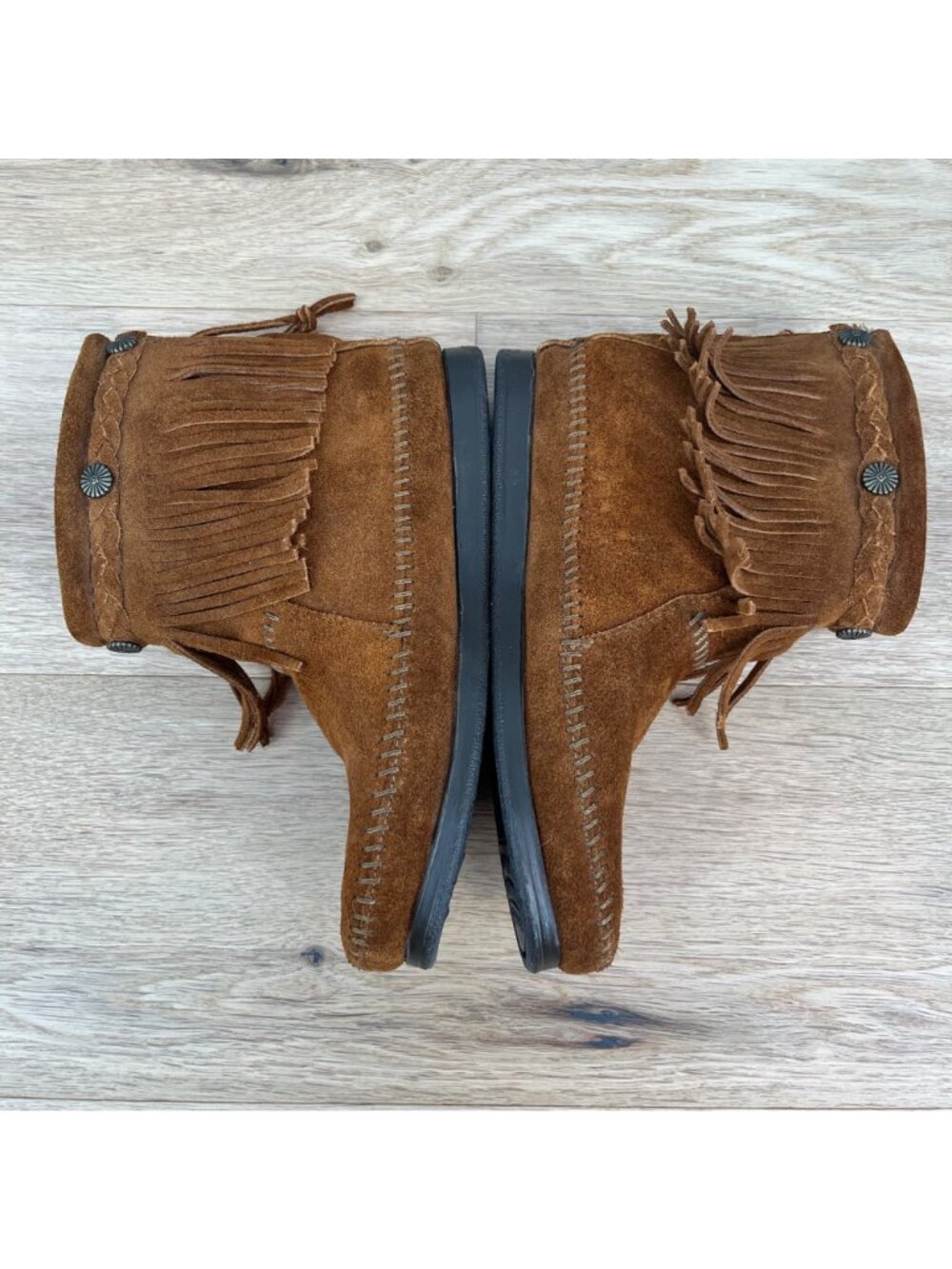 Minnetonka Womens Hi Top Back Zip Western Bootie Shoes Size 6 Brown Suede Fringe - Picture 2 of 11